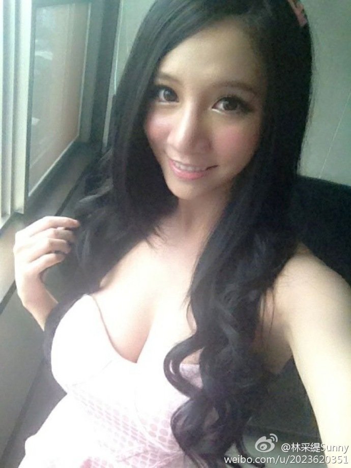 宅男女帝林采缇sunny微博雅照