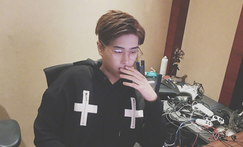 ¬��ΰ��ЦЦ�����������˿���������ض�ͯ���ɷ�