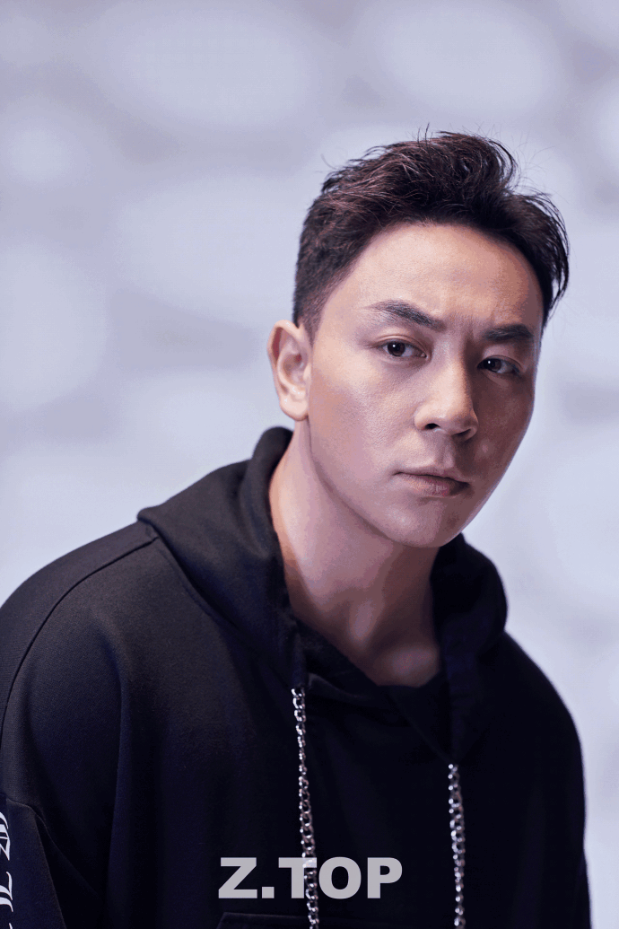 释小龙在他30岁这年终于瘦了,瘦下来就是男神啊!