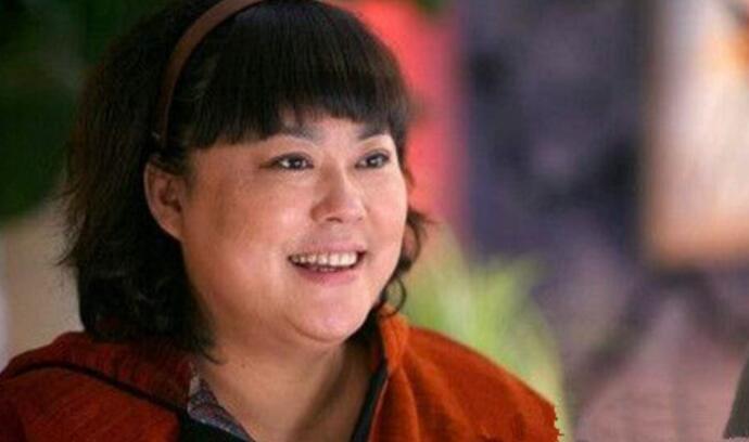 李菁菁宣布退圈是怎么回事